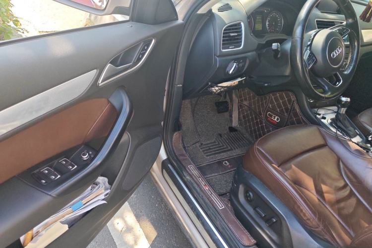 Used Audi Q3 2015 30 TFSI Comfort Model Driver Seat