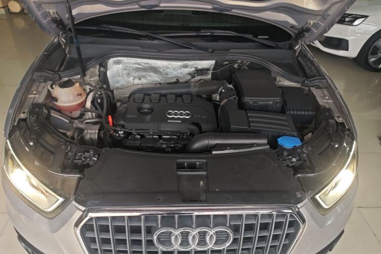 Used Audi Q3 2015 35 TFSI Ambition Edition Engine Bay