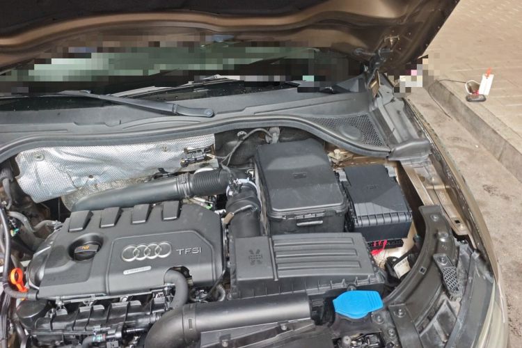 Used Audi Q3 2015 35 TFSI Ambition Edition Engine Bay Left