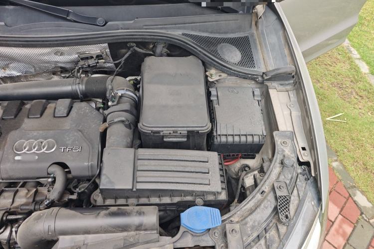 Used Audi Q3 2015 35 TFSI Millionth Anniversary Comfort Model Engine Bay Left