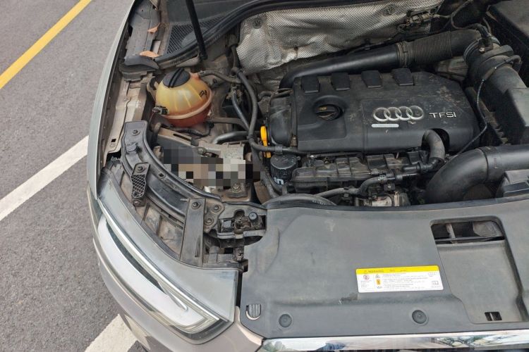 Used Audi Q3 2015 35 TFSI Ambition Edition Engine Bay Right