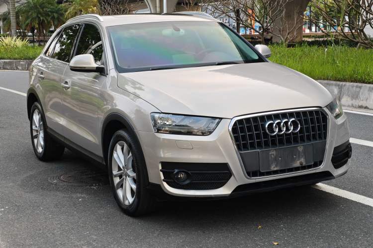 Used Audi Q3 2015 30 TFSI Ambition Edition Exterior 4