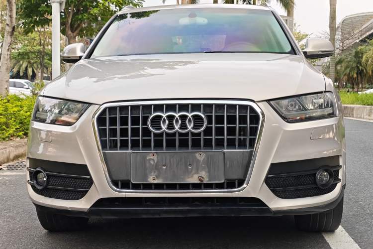 Used Audi Q3 2015 30 TFSI Ambition Edition Exterior 5