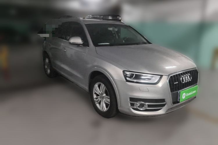Used Audi Q3 2015 35 TFSI quattro Technology Edition Front Right 45 Deg