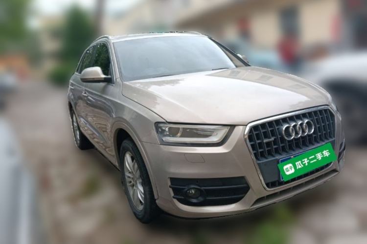 Used Audi Q3 2015 35 TFSI quattro Technology Edition Front Right 45 Deg