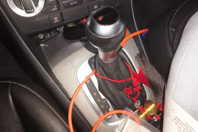 Used Audi Q3 2015 30 TFSI Comfort Model Gear Lever