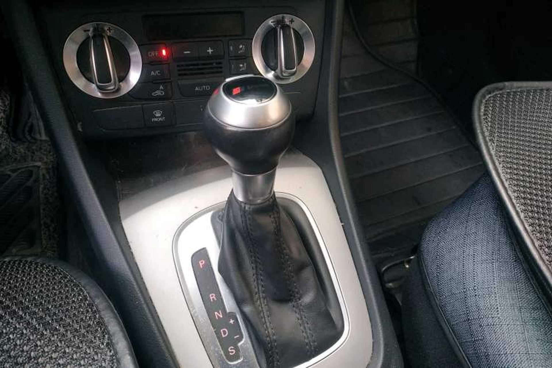 Used Audi Q3 2015 30 TFSI Ambition Edition Gear Lever