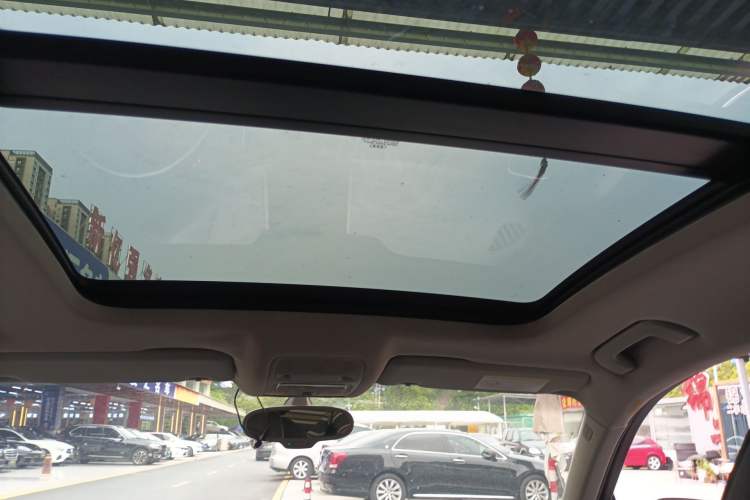Used Audi Q3 2015 30 TFSI Ambition Edition Headliner