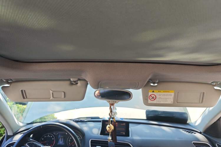 Used Audi Q3 2015 30 TFSI Comfort Model Headliner