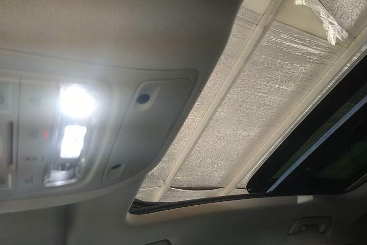 Used Audi Q3 2015 30 TFSI Comfort Model Headliner