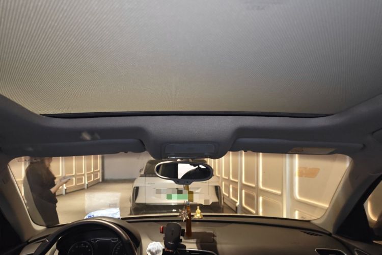 Used Audi Q3 2015 30 TFSI Comfort Model Headliner
