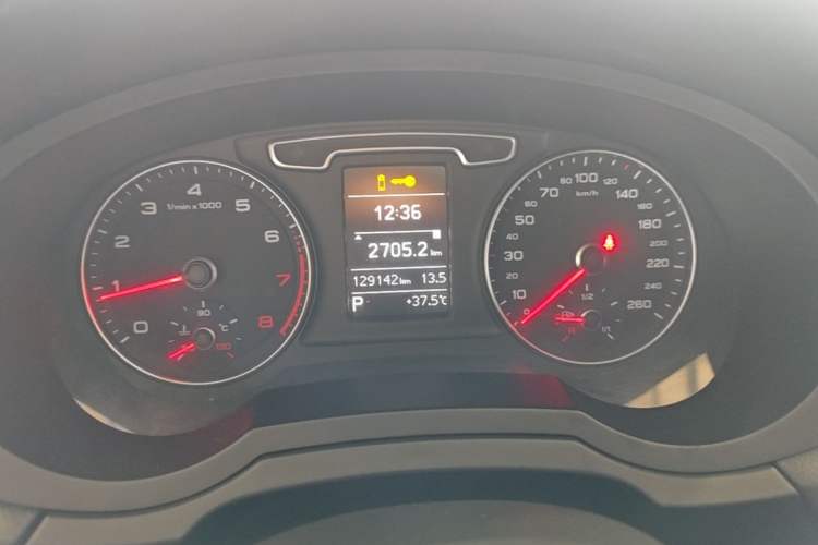 Used Audi Q3 2015 35 TFSI Ambition Edition Instrument Cluster