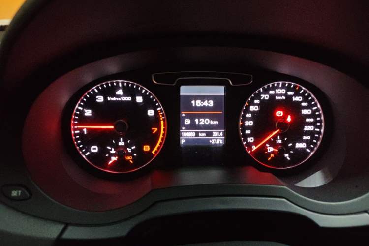 Used Audi Q3 2015 35 TFSI quattro Technology Edition Instrument Cluster