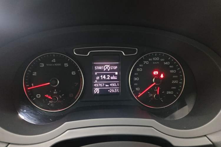 Used Audi Q3 2015 30 TFSI Ambition Edition Instrument Cluster