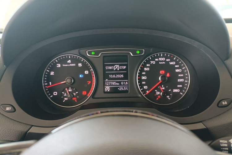 Used Audi Q3 2015 35 TFSI Comfort Model Instrument Cluster