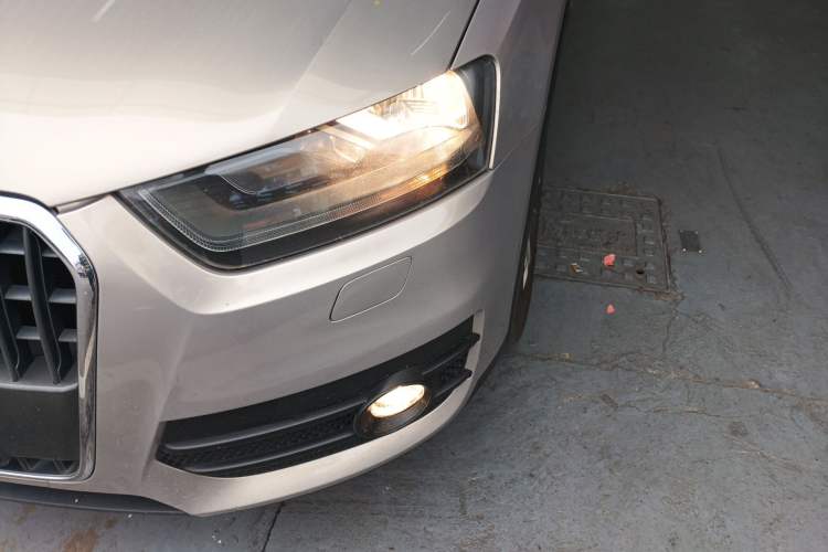 Used Audi Q3 2015 30 TFSI Ambition Edition Left Front Headlight