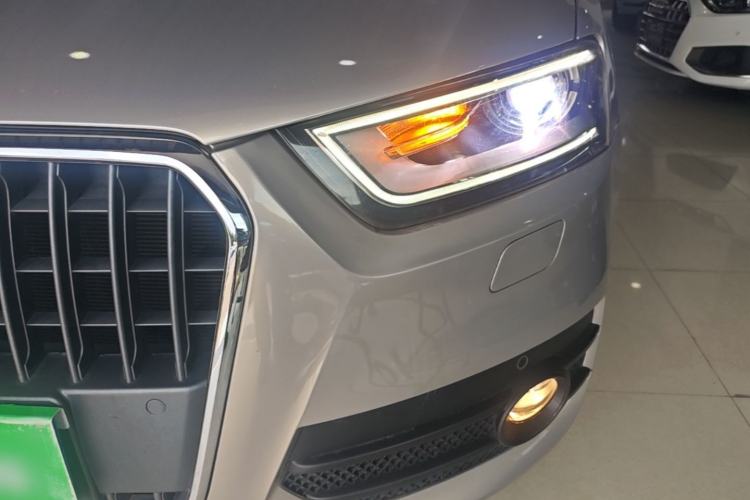Used Audi Q3 2015 35 TFSI Ambition Edition Left Front Headlight