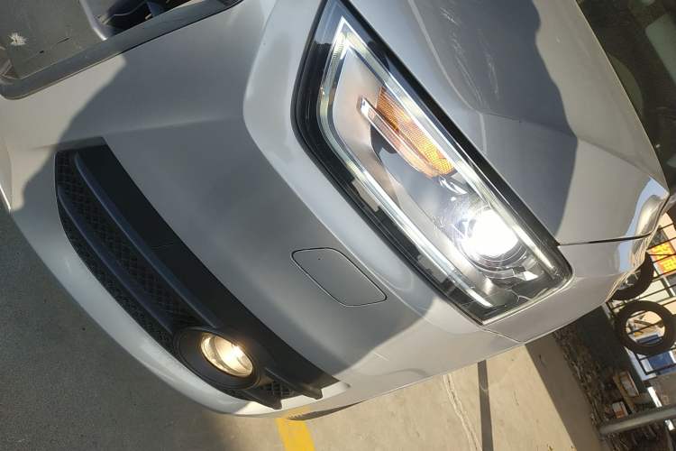 Used Audi Q3 2015 30 TFSI Comfort Model Left Front Headlight