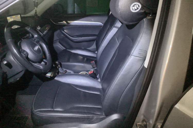 Used Audi Q3 2015 35 TFSI quattro Technology Edition Left Front Seat
