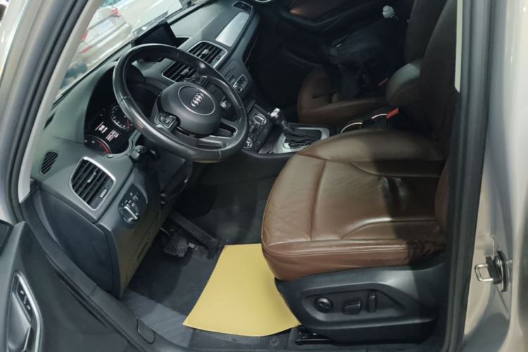 Used Audi Q3 2015 35 TFSI Comfort Model Left Front Seat