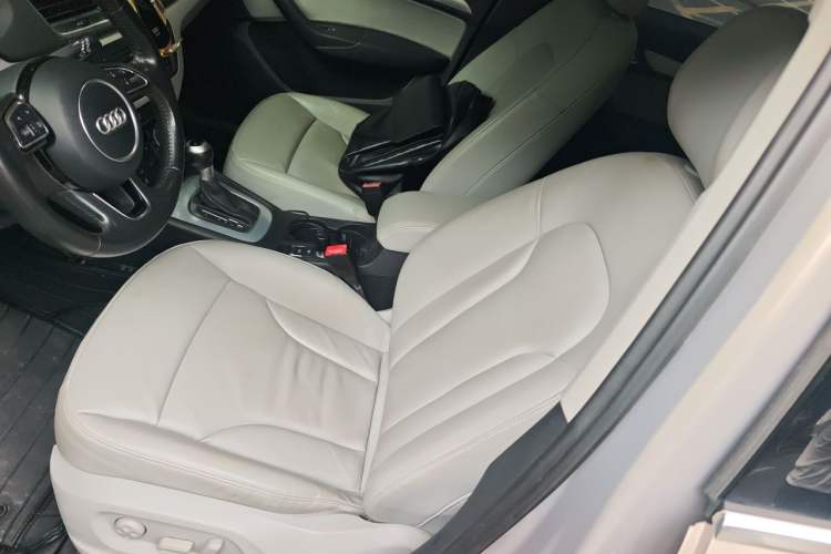 Used Audi Q3 2015 30 TFSI Comfort Model Left Front Seat