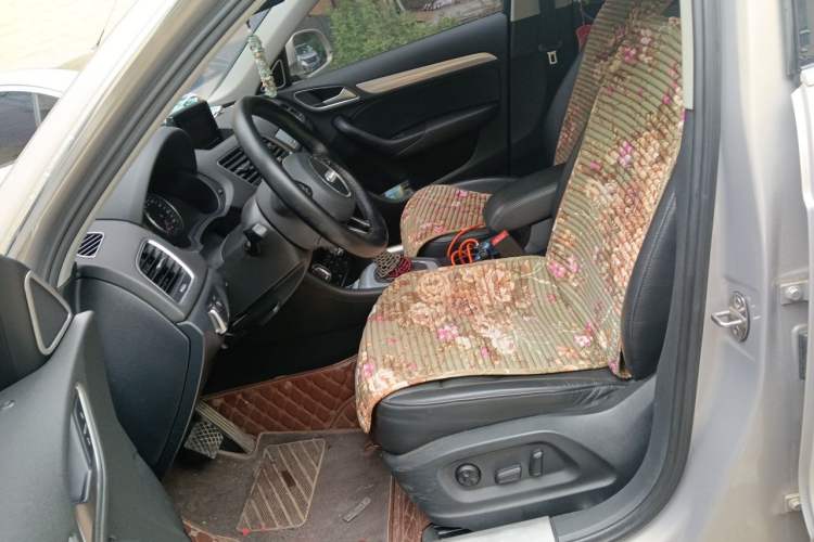 Used Audi Q3 2015 35 TFSI quattro Technology Edition Left Front Seat