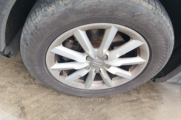 Used Audi Q3 2015 30 TFSI Ambition Edition Left Front Wheel Hub