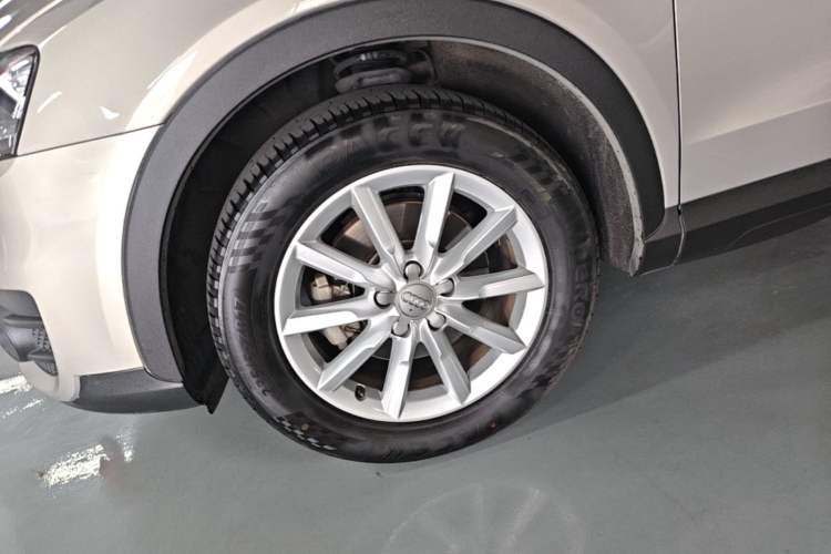 Used Audi Q3 2015 30 TFSI Ambition Edition Left Front Wheel Hub