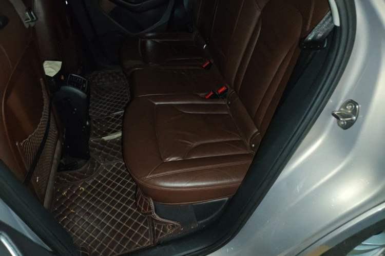 Used Audi Q3 2015 35 TFSI quattro Technology Edition Left Rear Seat