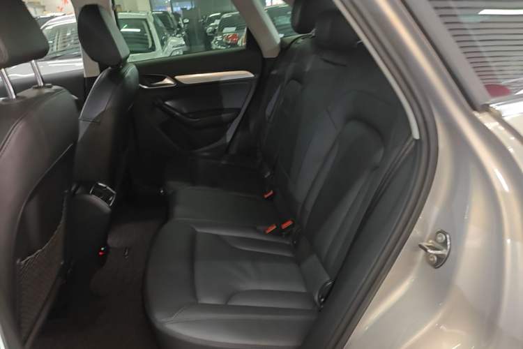 Used Audi Q3 2015 35 TFSI quattro Technology Edition Left Rear Seat