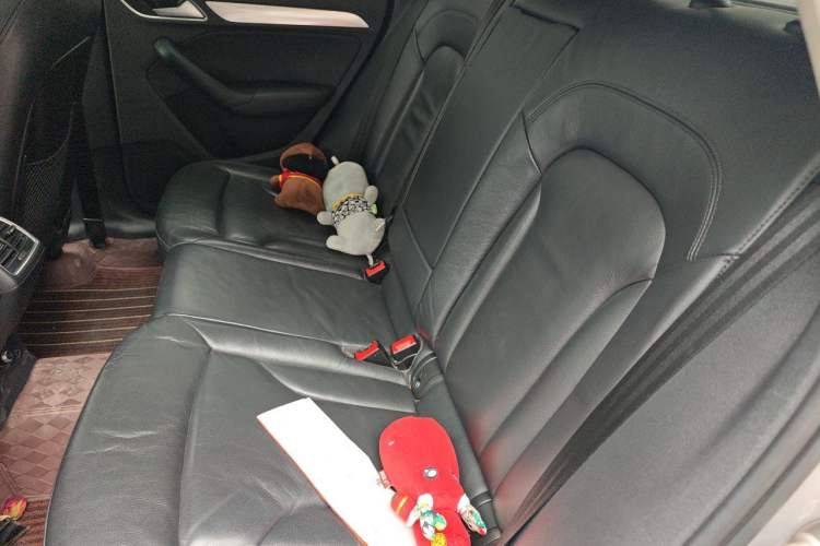 Used Audi Q3 2015 35 TFSI Ambition Edition Left Rear Seat
