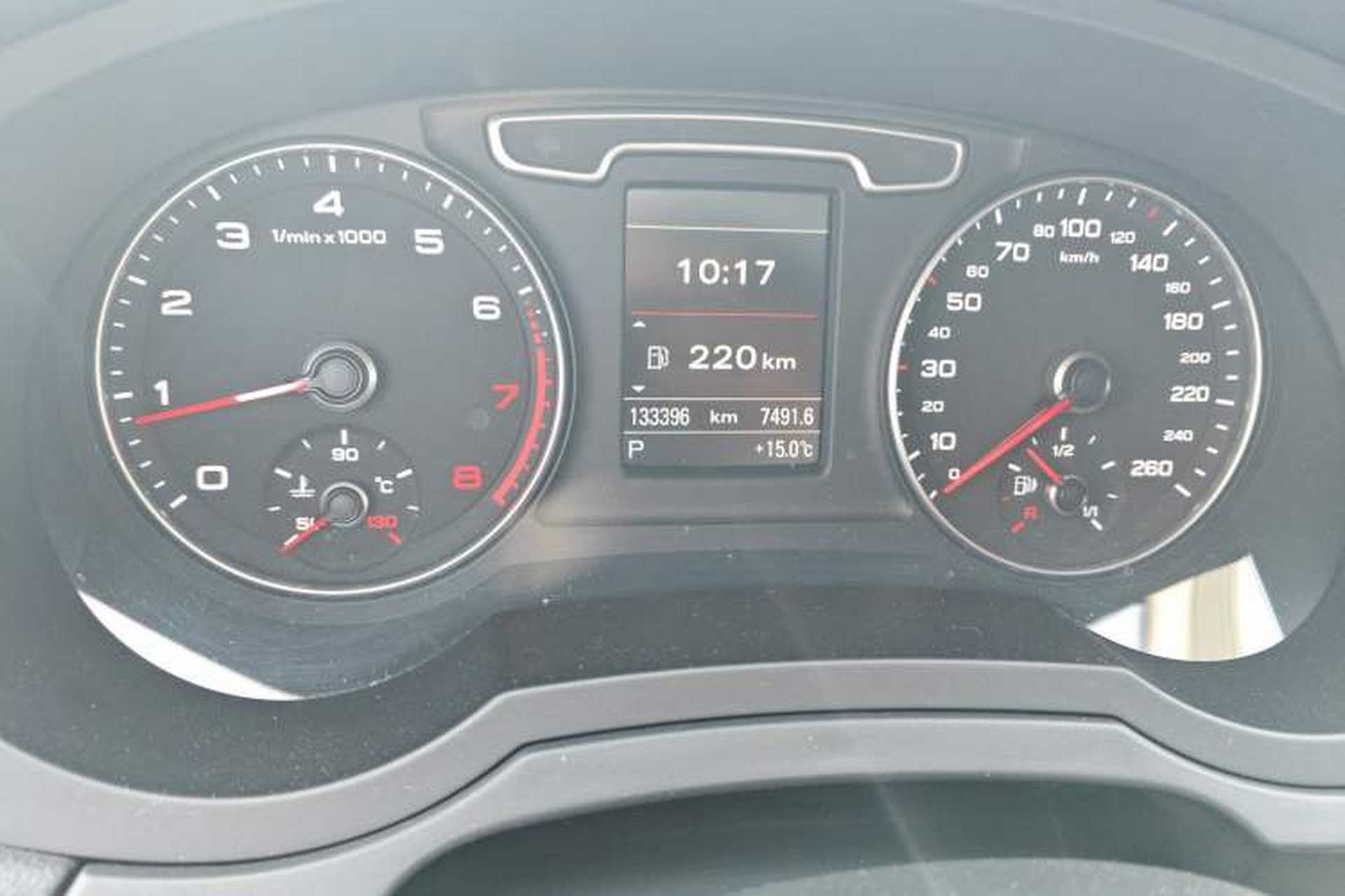 Used Audi Q3 2015 35 TFSI quattro Technology Edition Odometer Close Up