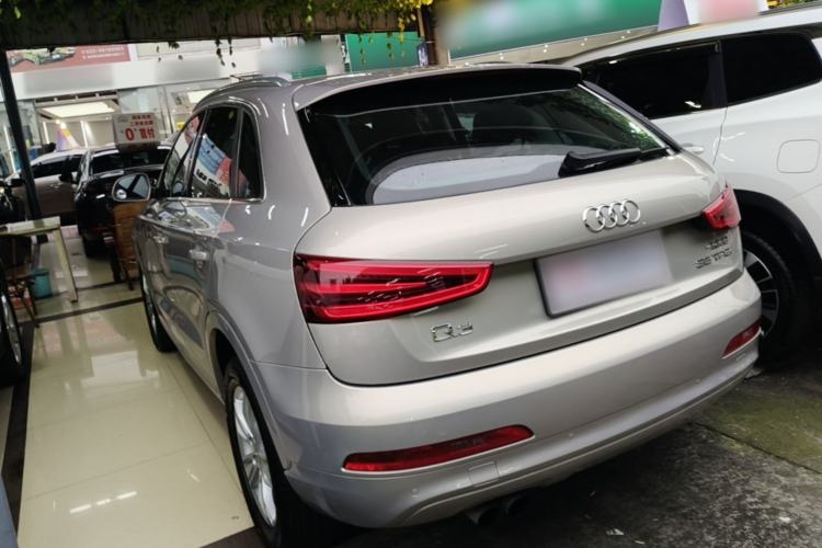 Used Audi Q3 2015 35 TFSI Comfort Model Rear Left 45 Deg