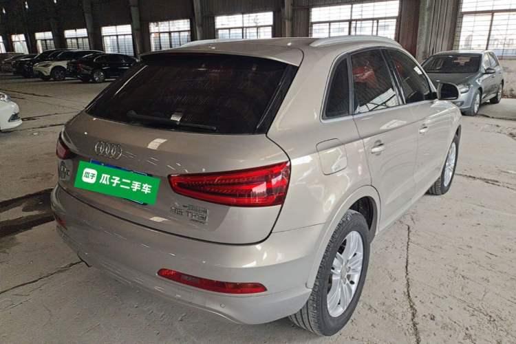 Used Audi Q3 2015 35 TFSI quattro Technology Edition Rear Right 45 Deg