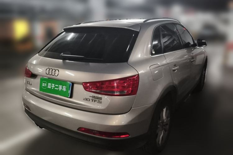 Used Audi Q3 2015 30 TFSI Comfort Model Rear Right 45 Deg