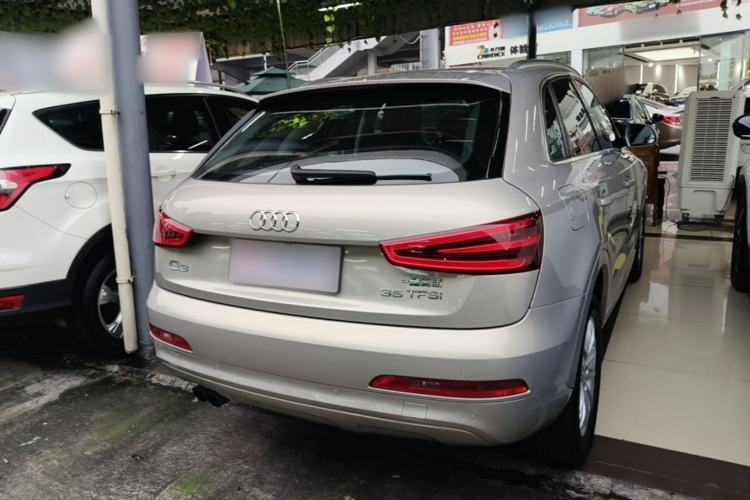 Used Audi Q3 2015 35 TFSI Comfort Model Rear Right 45 Deg