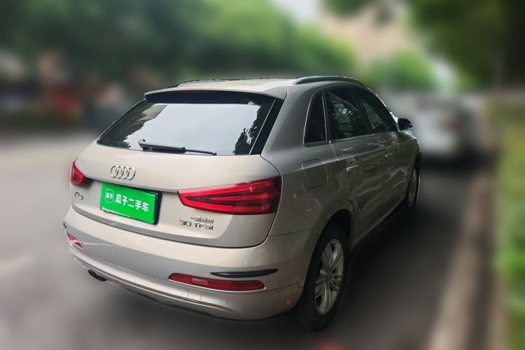 Used Audi Q3 2015 30 TFSI Comfort Model Rear Right 45 Deg