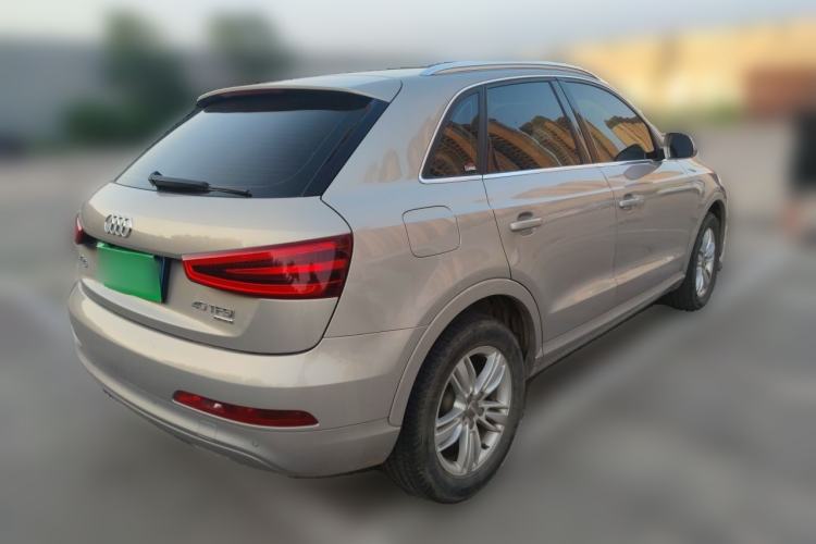 Used Audi Q3 2015 35 TFSI Comfort Model Rear Right 45 Deg