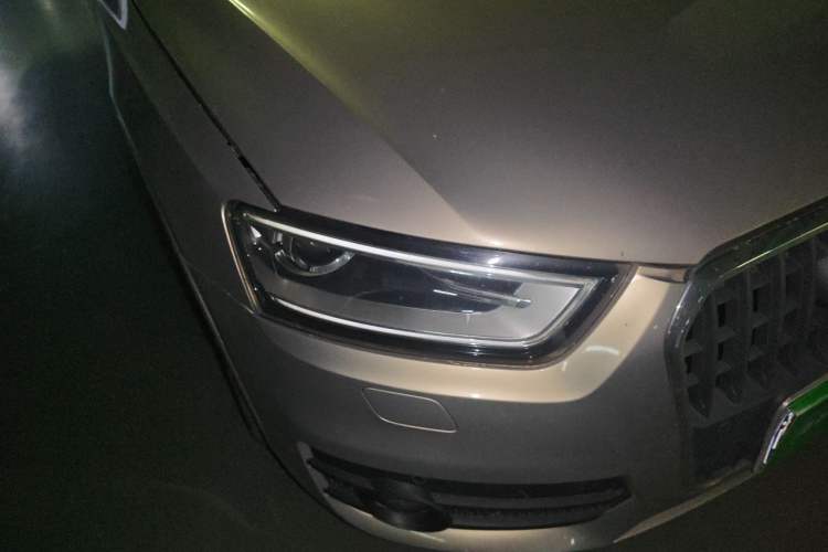 Used Audi Q3 2015 35 TFSI Comfort Model Right Front Headlight