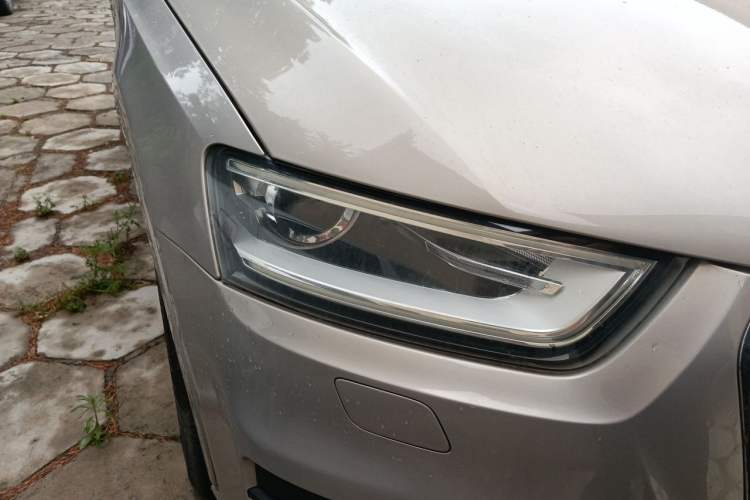 Used Audi Q3 2015 35 TFSI quattro Technology Edition Right Front Headlight