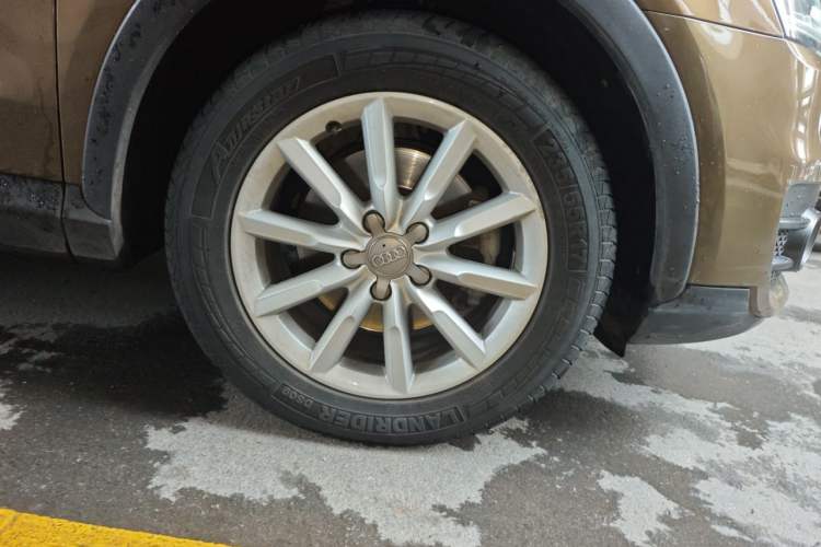 Used Audi Q3 2015 35 TFSI Ambition Edition Right Front Wheel Hub