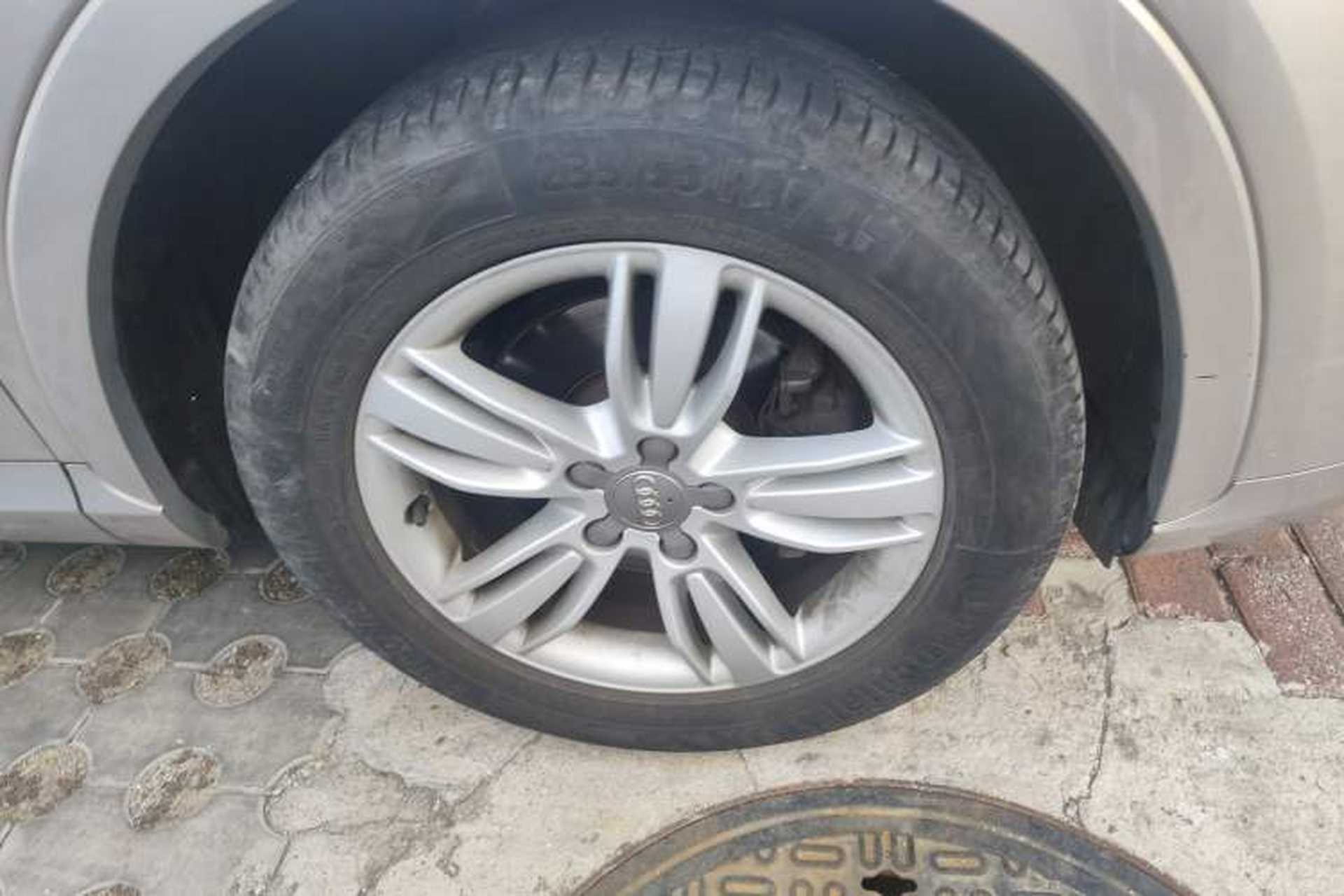 Used Audi Q3 2015 30 TFSI Comfort Model Right Front Wheel Hub