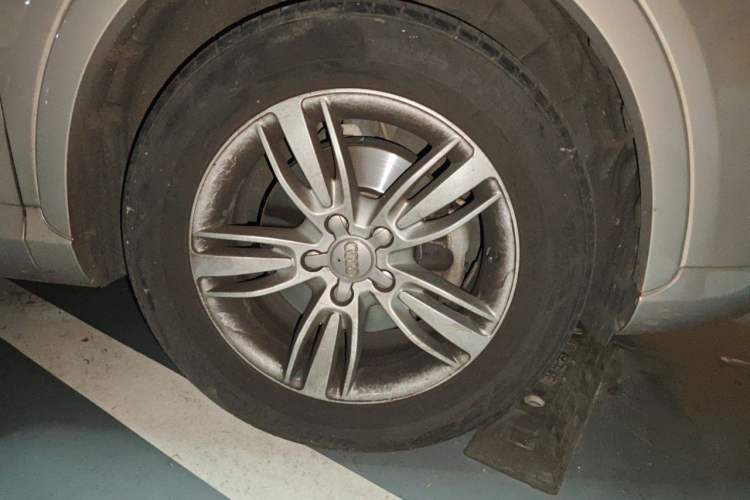 Used Audi Q3 2015 35 TFSI quattro Technology Edition Right Front Wheel Hub