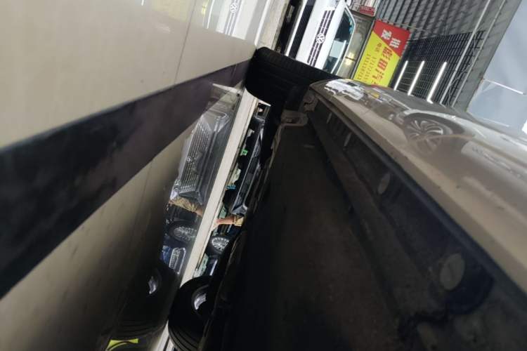 Used Audi Q3 2015 35 TFSI Comfort Model Right Side Sill