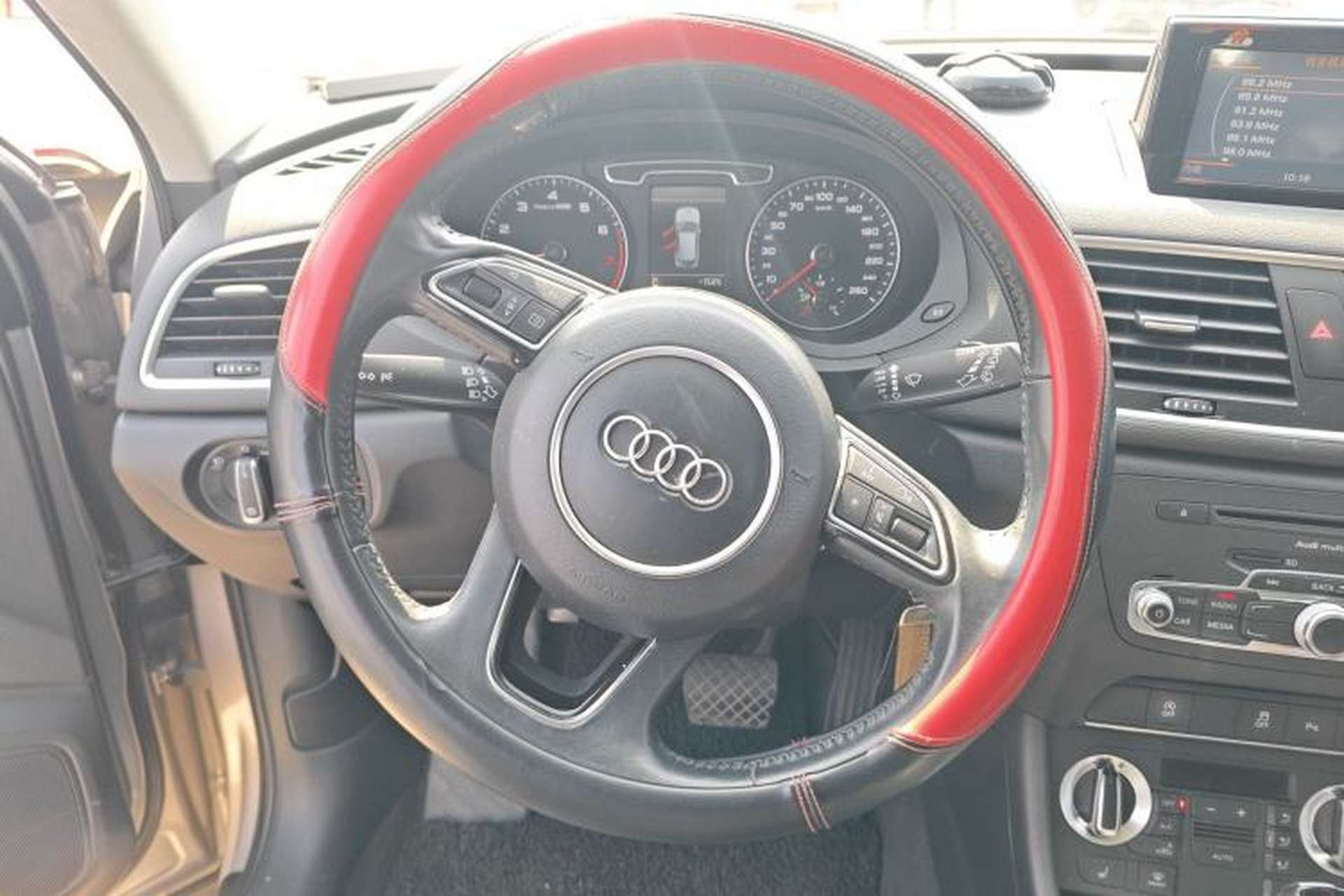 Used Audi Q3 2015 35 TFSI quattro Technology Edition Steering Wheel