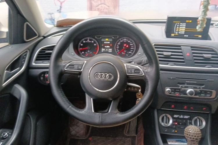 Used Audi Q3 2015 35 TFSI quattro Technology Edition Steering Wheel