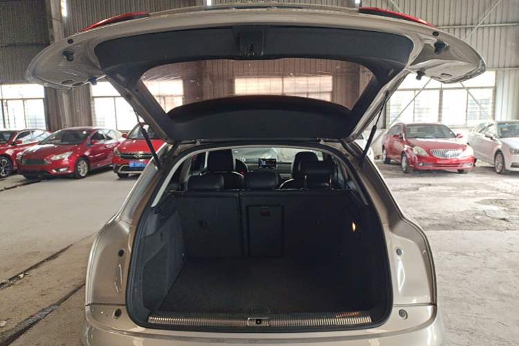Used Audi Q3 2015 35 TFSI quattro Technology Edition Trunk