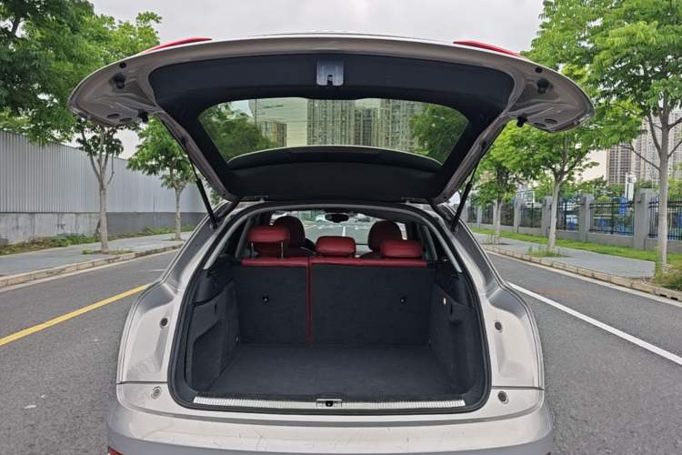 Used Audi Q3 2015 30 TFSI Ambition Edition Trunk
