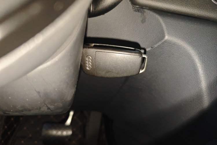 Used Audi Q3 2015 35 TFSI Ambition Edition Vehicle Key