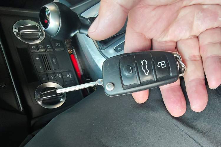 Used Audi Q3 2015 35 TFSI quattro Technology Edition Vehicle Key